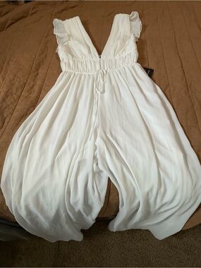 Lulu's Creamy White V-Neck Wide-Leg Jumpsuit
